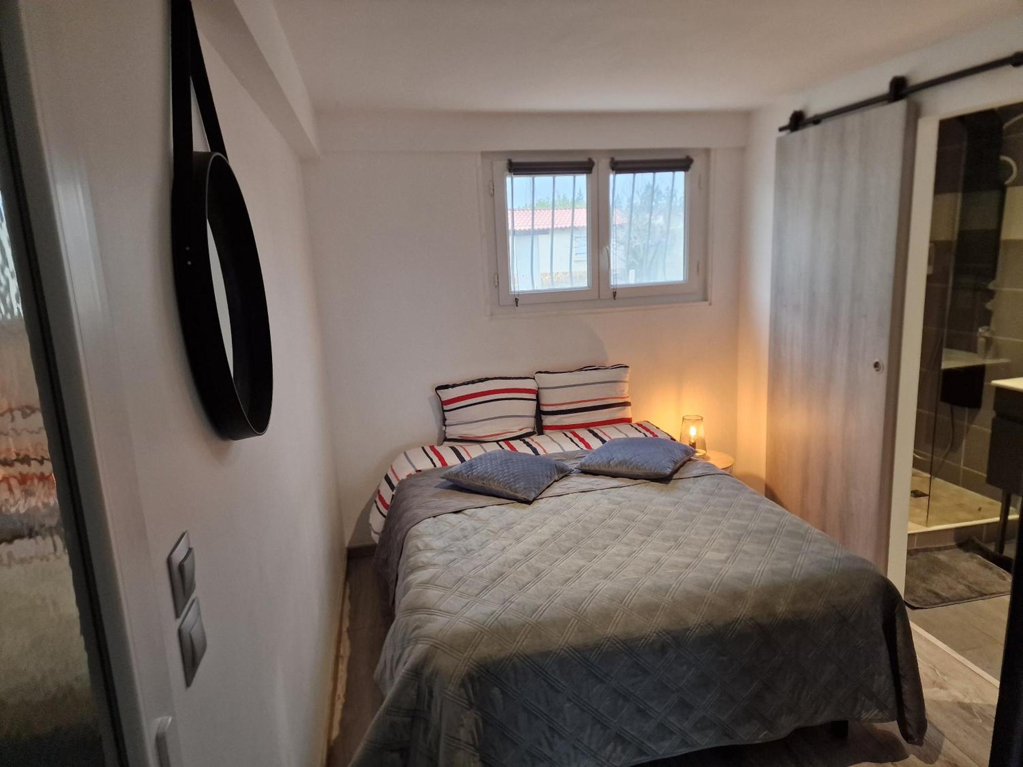 Spacieux Studio Dans Le Beaujolais Saint-Georges-de-Reneins Eksteriør bilde